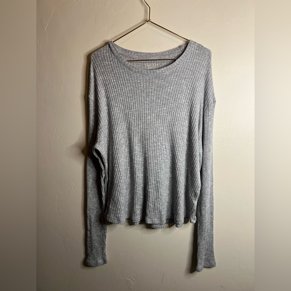 American Eagle Outfitters Light Gray Ribbed‎ Long-Sleeve Tee